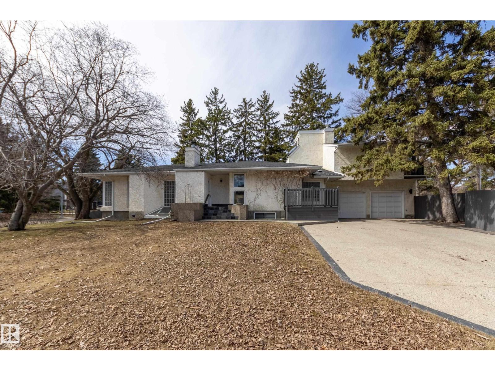 8444 118 Street NW, Edmonton, AB, T6G1T3