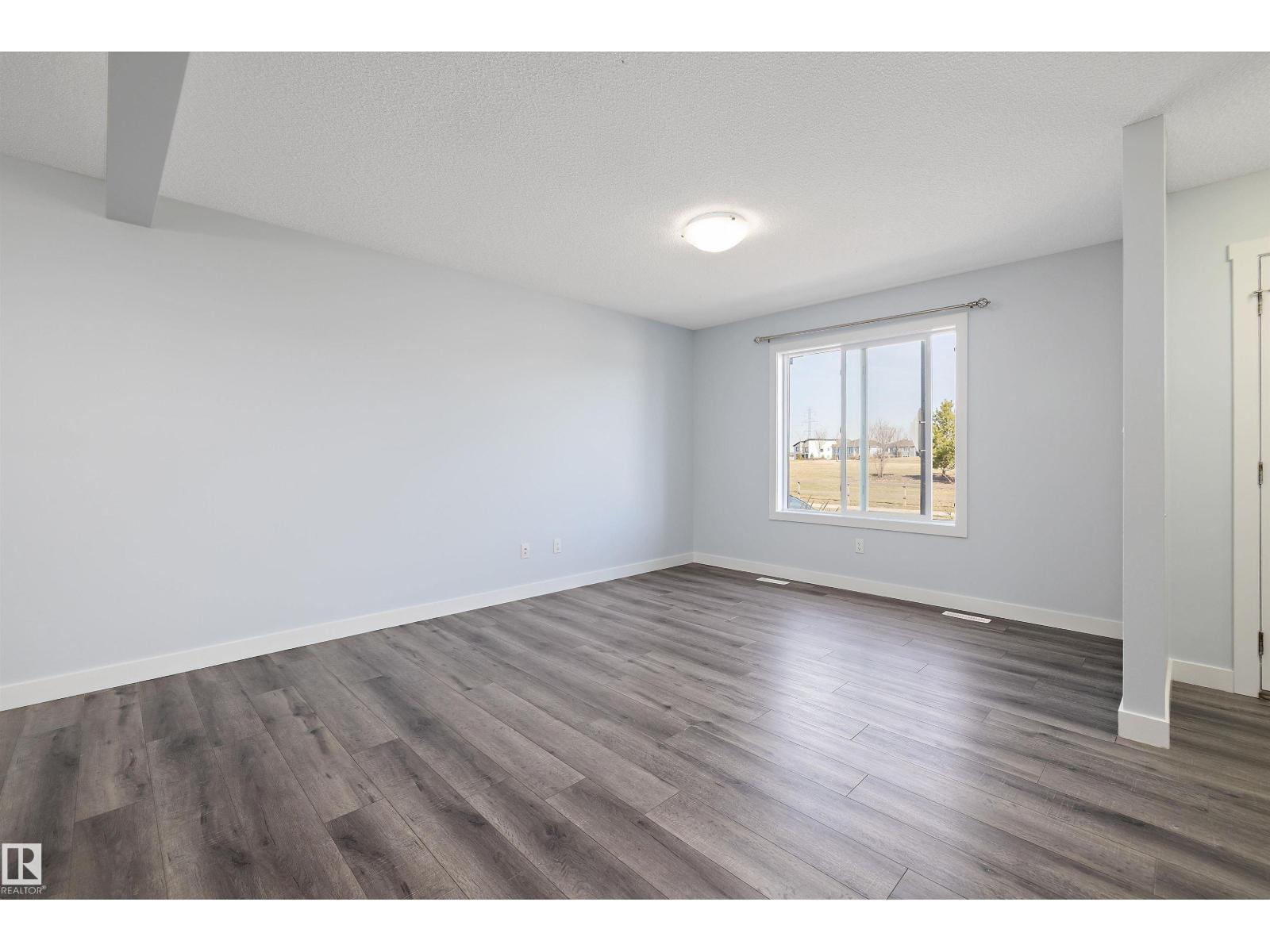 Additional image 4 of 2611 14 Avenue NW, Edmonton, AB, T6T2J2