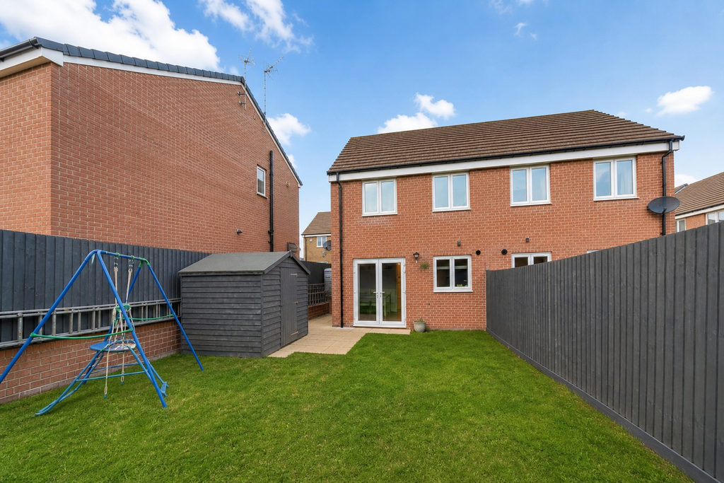 Additional image 16 of 3 bed semi-detached house to rentSiskin Grove, Leighton Buzzard LU7