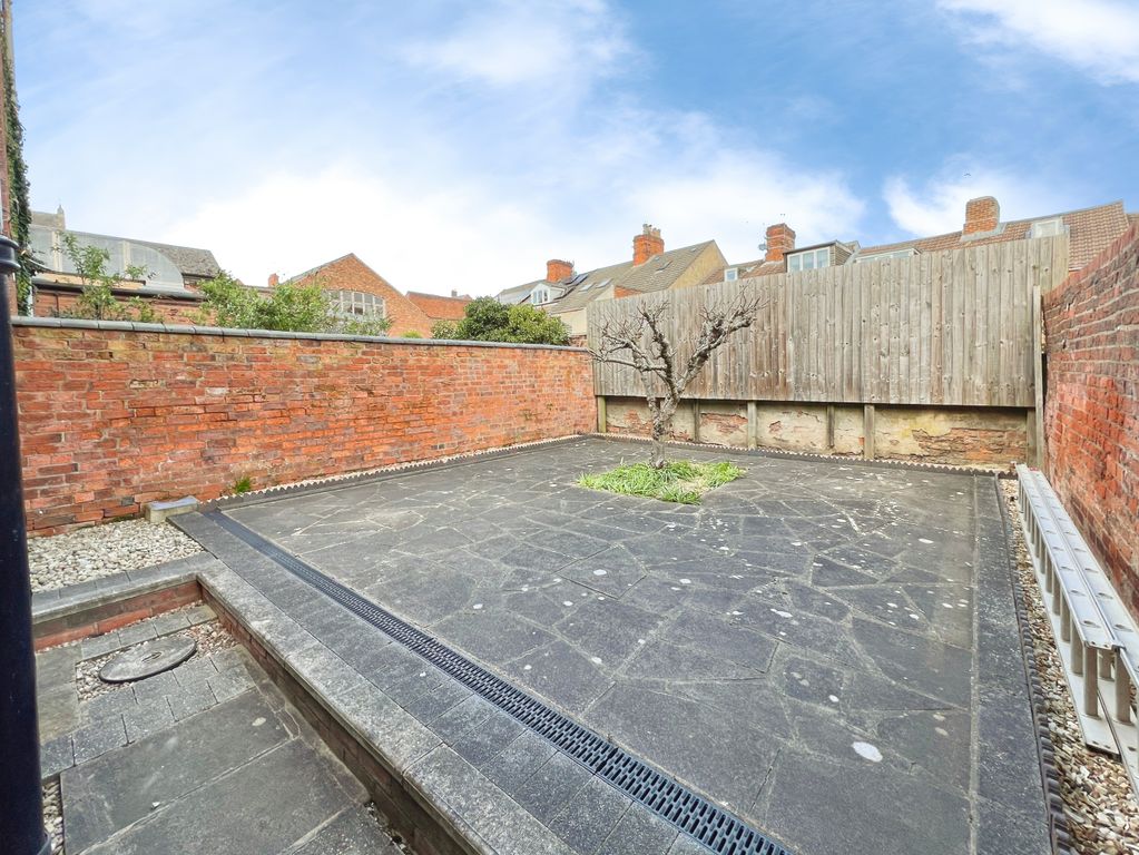 Additional image 3 of 1 bed flat for saleAvenue Road, Grantham NG31