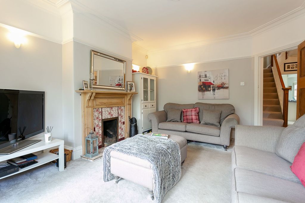 Additional image 12 of 4 bed semi-detached house to rentAlmsford Avenue, Harrogate HG2
