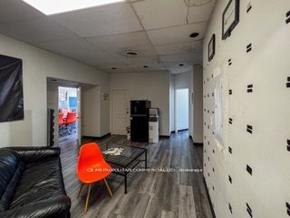 Upper-64 Vaughan Road, Toronto, ON, M6G 2N4 photo 5
