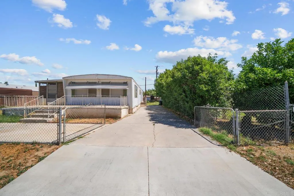1659 Ruby Drive, Perris, CA 92571 photo 4