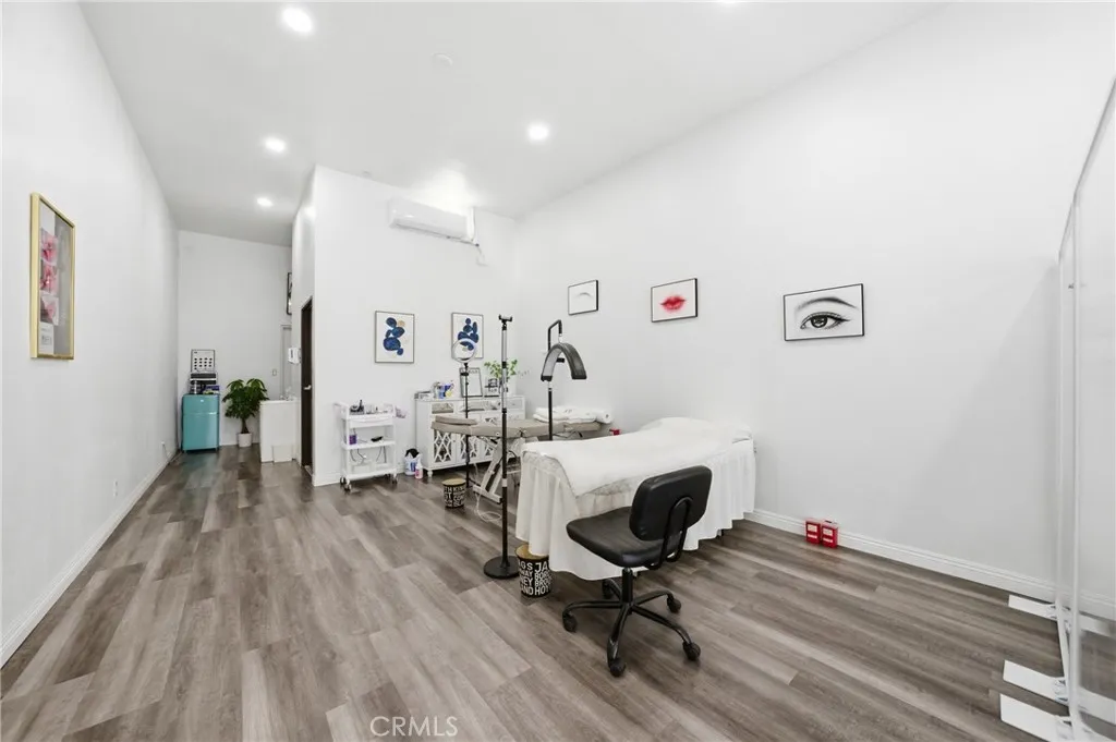 Additional image 17 of 340 E Foothill Blvd, Arcadia, CA 91006
