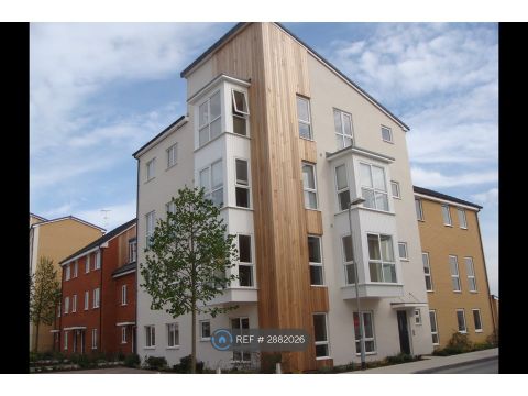 Gweal Avenue, Reading RG2