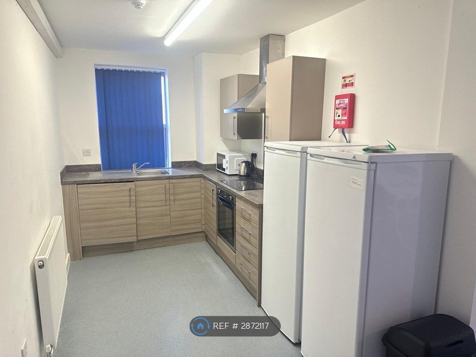 Additional image 2 of 9 bed flat to rentWellingborough Road, Northampton NN1
