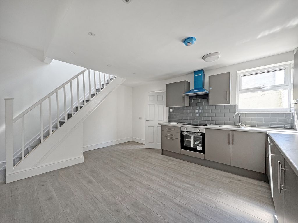 Additional image 2 of Room to rent23A Cornwall Street, Hartlepool, 5 TS25