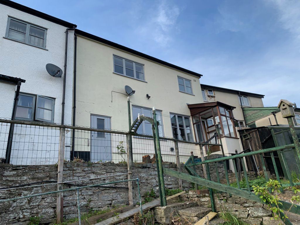 2 bed property to rentCastle Road, Knighton LD7