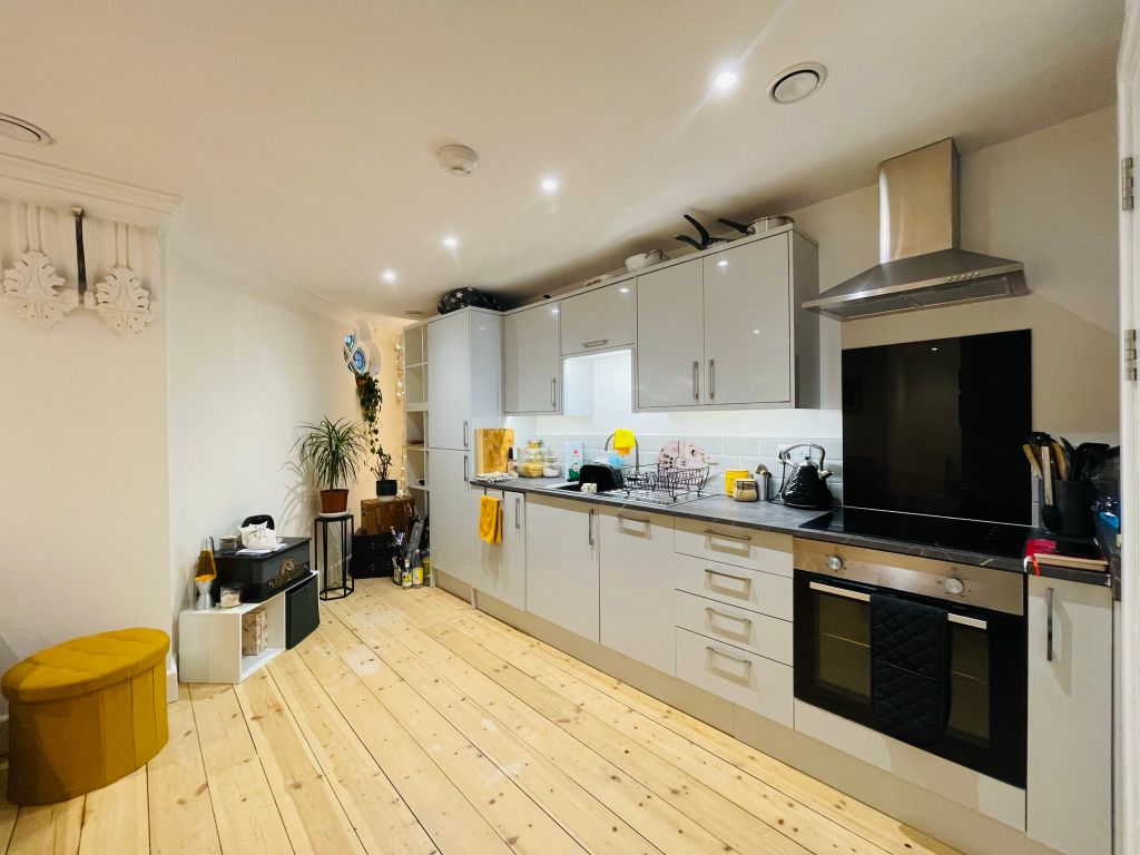 1 bed flat to rentNew Connexion Street, Camborne TR14