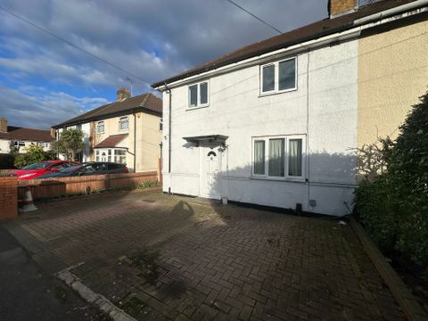 Queens Road, West Drayton UB7