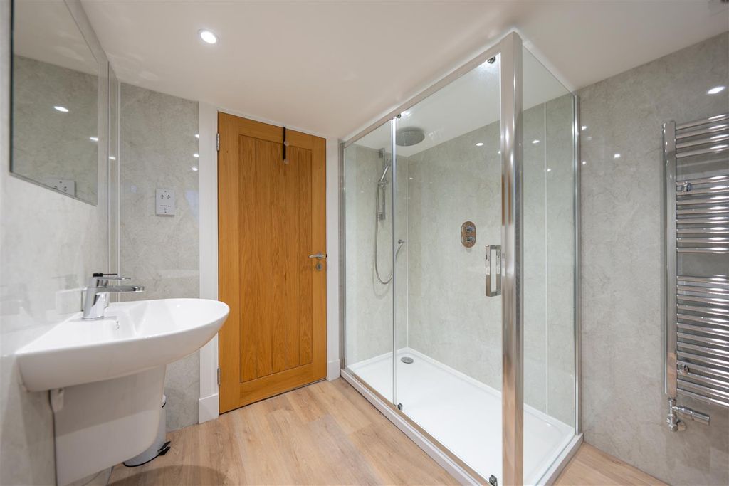 Additional image 18 of 2 bed flat for saleKing Street, Crieff PH7