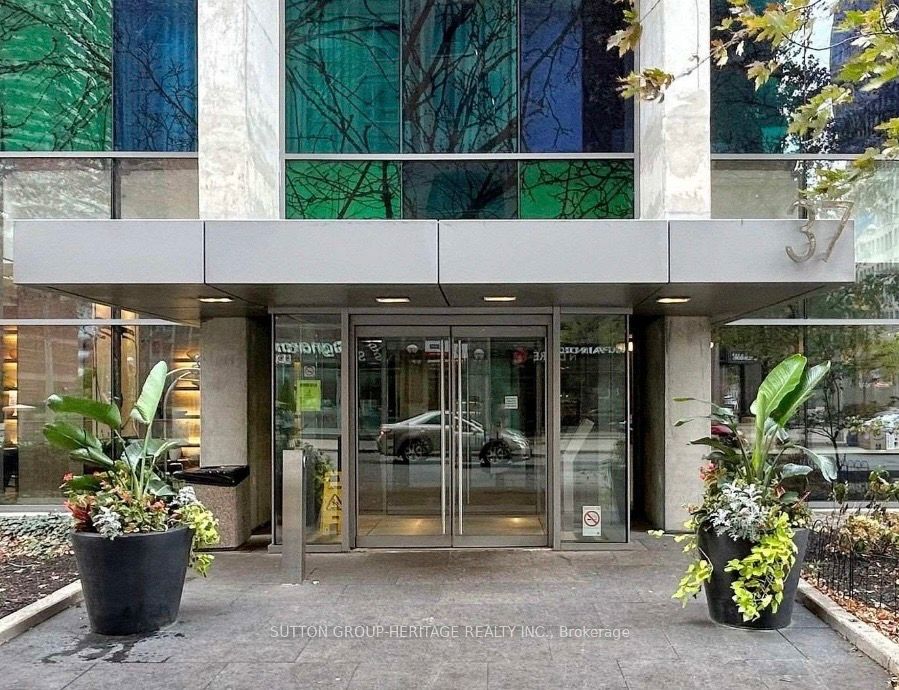 Additional image 3 of 610-37 Grosvenor Street, Toronto, ON, M4Y 3G5