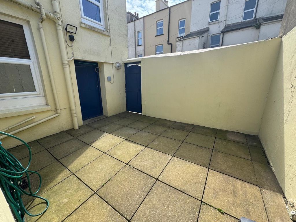 Additional image 4 of 4 bed terraced house to rentGrafton Street, Douglas IM2