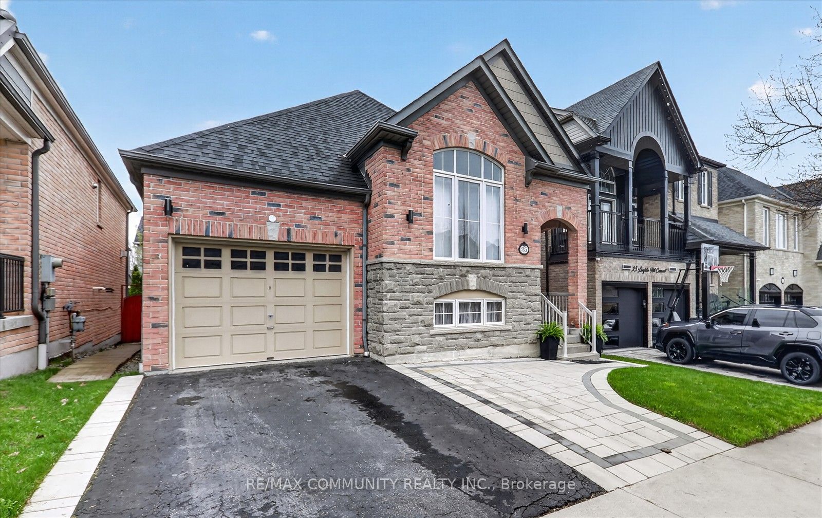 Additional image 3 of 25 Loughlin Hill Crescent E, Ajax, ON, L1Z 1P8