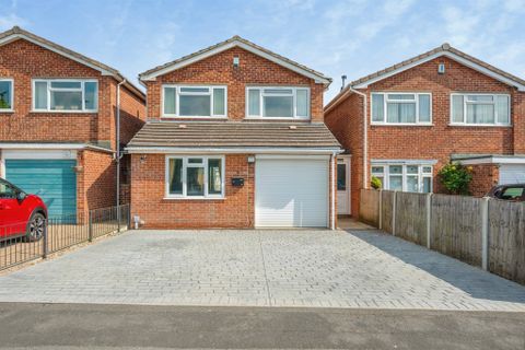 Leslie Close, Littleover, Derby DE23
