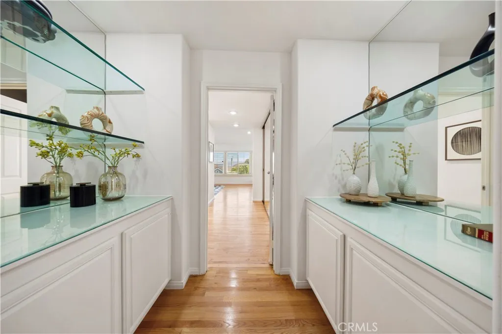 Additional image 81 of 2 Saros Unit 70, Irvine, CA 92603