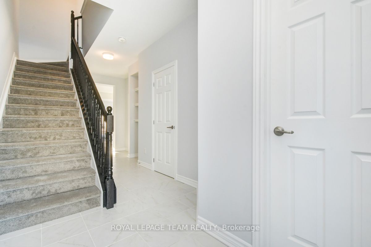 Additional image 3 of 21 Bermondsey Way, Ottawa, ON, K2S 2Y7