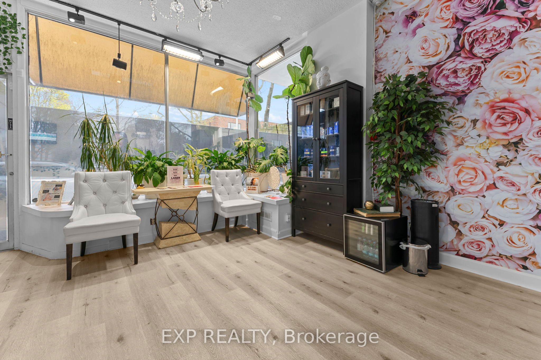Additional image 5 of 213 Lakeshore Road E, Mississauga, ON, L5G 1G5