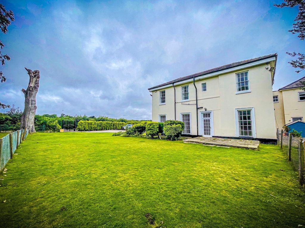 Additional image 32 of 4 bed semi-detached house to rentRiseholme Grange, St. Georges Lane, Lincoln LN2
