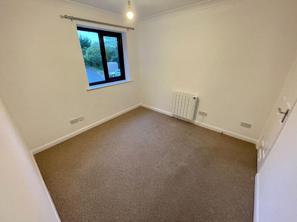 Additional image 8 of 3 bed flat to rentThe Wickets, Luton, Bedfordshire LU2
