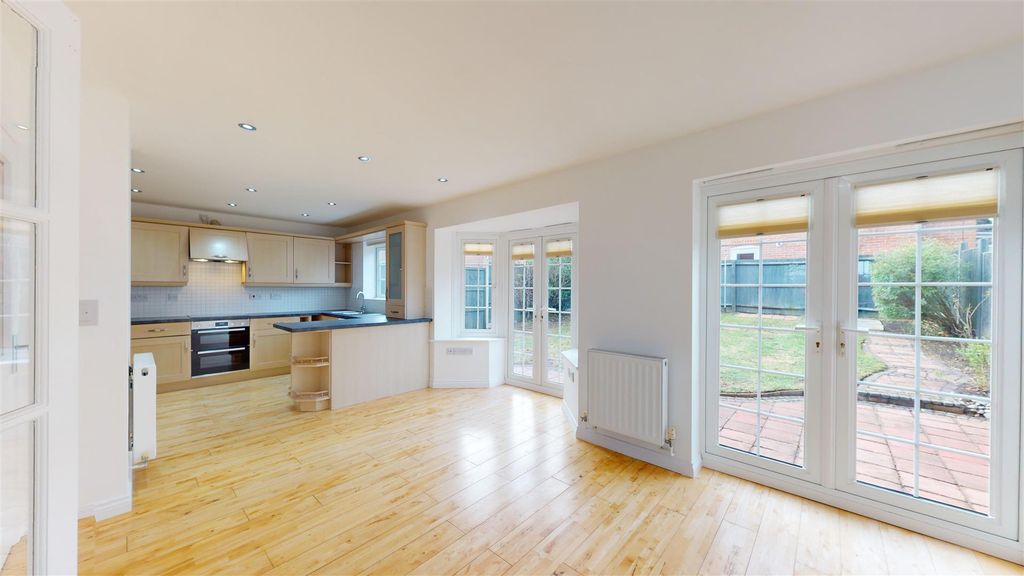 Additional image 5 of 4 bed detached house to rentHighgrove Gardens, Stamford PE9