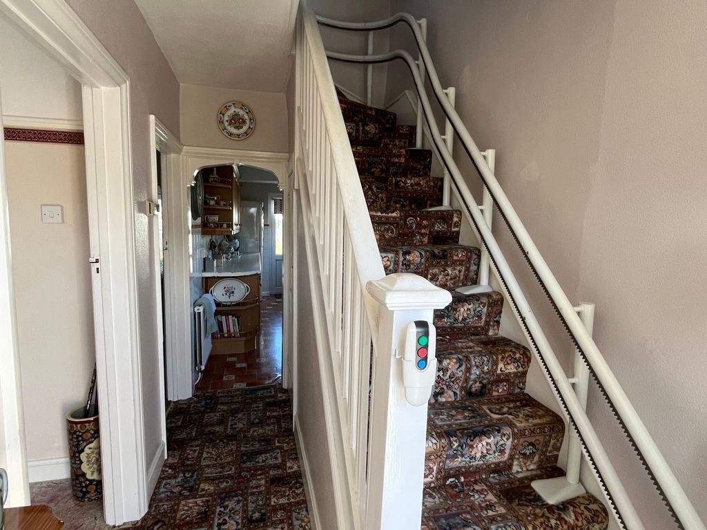 Additional image 8 of 3 bed semi-detached house for saleWindsor Crescent, Frome, Somerset BA11