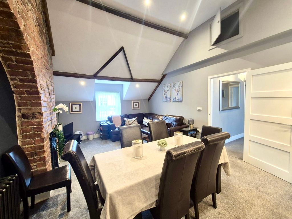 Additional image 4 of 3 bed property to rentBradenham Place, Penarth CF64