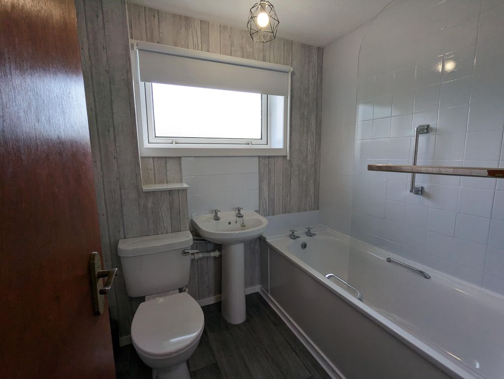 Additional image 13 of 3 bed terraced house to rentAvon Grove, Penicuik EH26