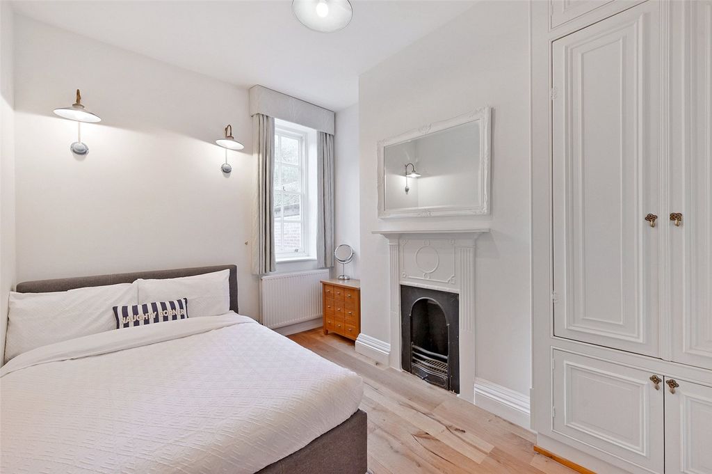 Additional image 10 of 4 bed terraced house to rentPark Street, Windsor, Berkshire SL4