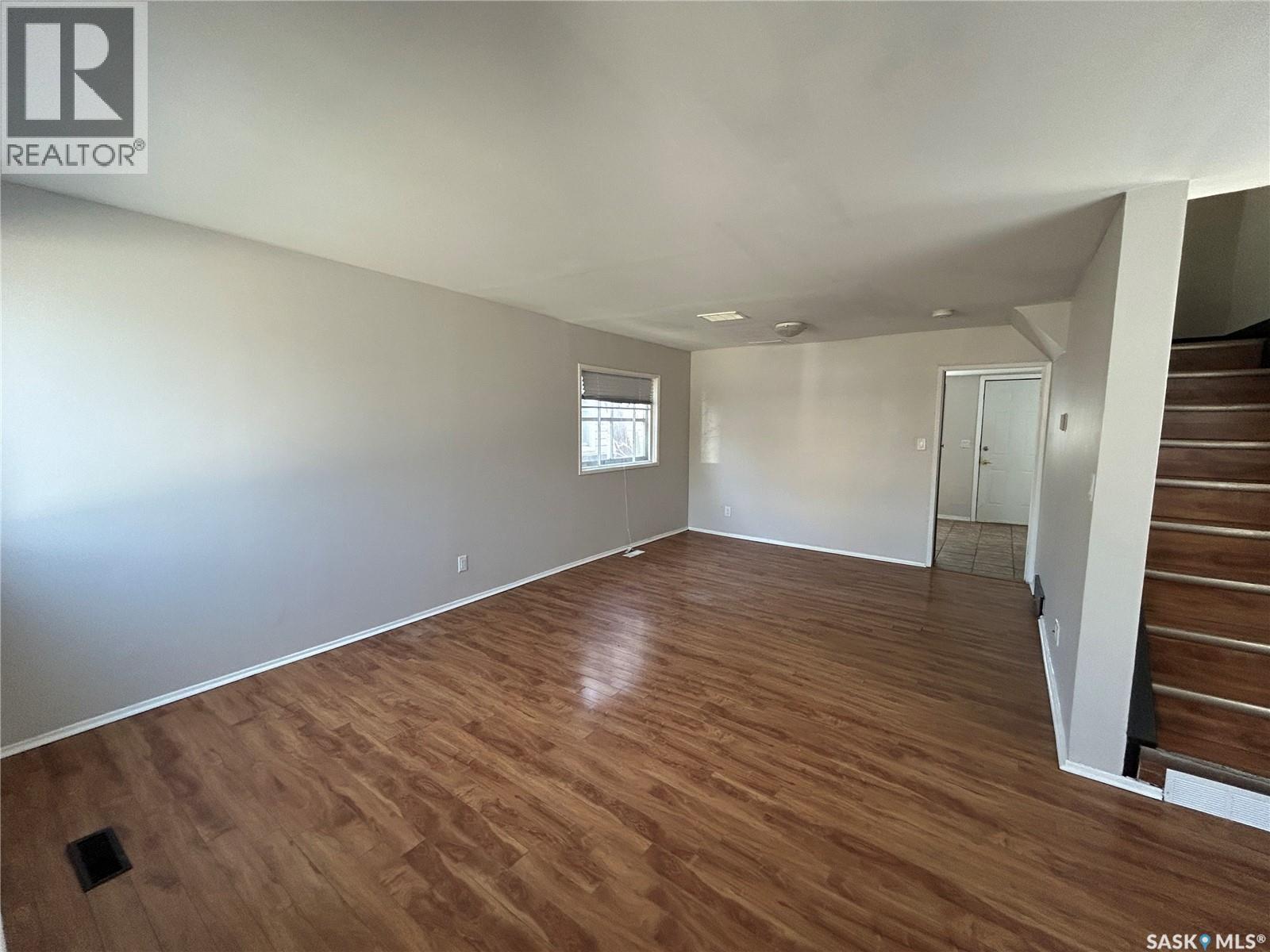 Additional image 2 of 607 28th Street W, Saskatoon, SK, S7L0L2