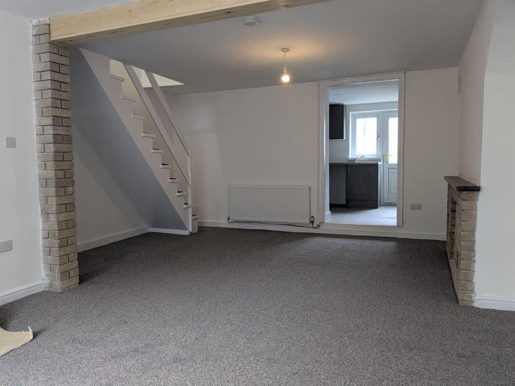 Additional image 5 of 3 bed terraced house to rentNewport Road, Cwmcarn, Newport NP11