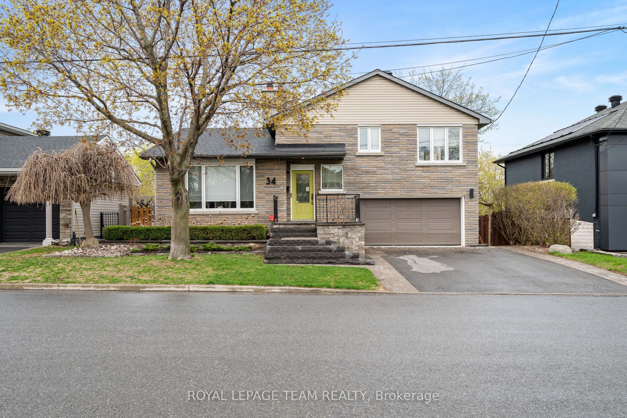 34 Lynwood Avenue, Ottawa, ON, K1Y 2B3