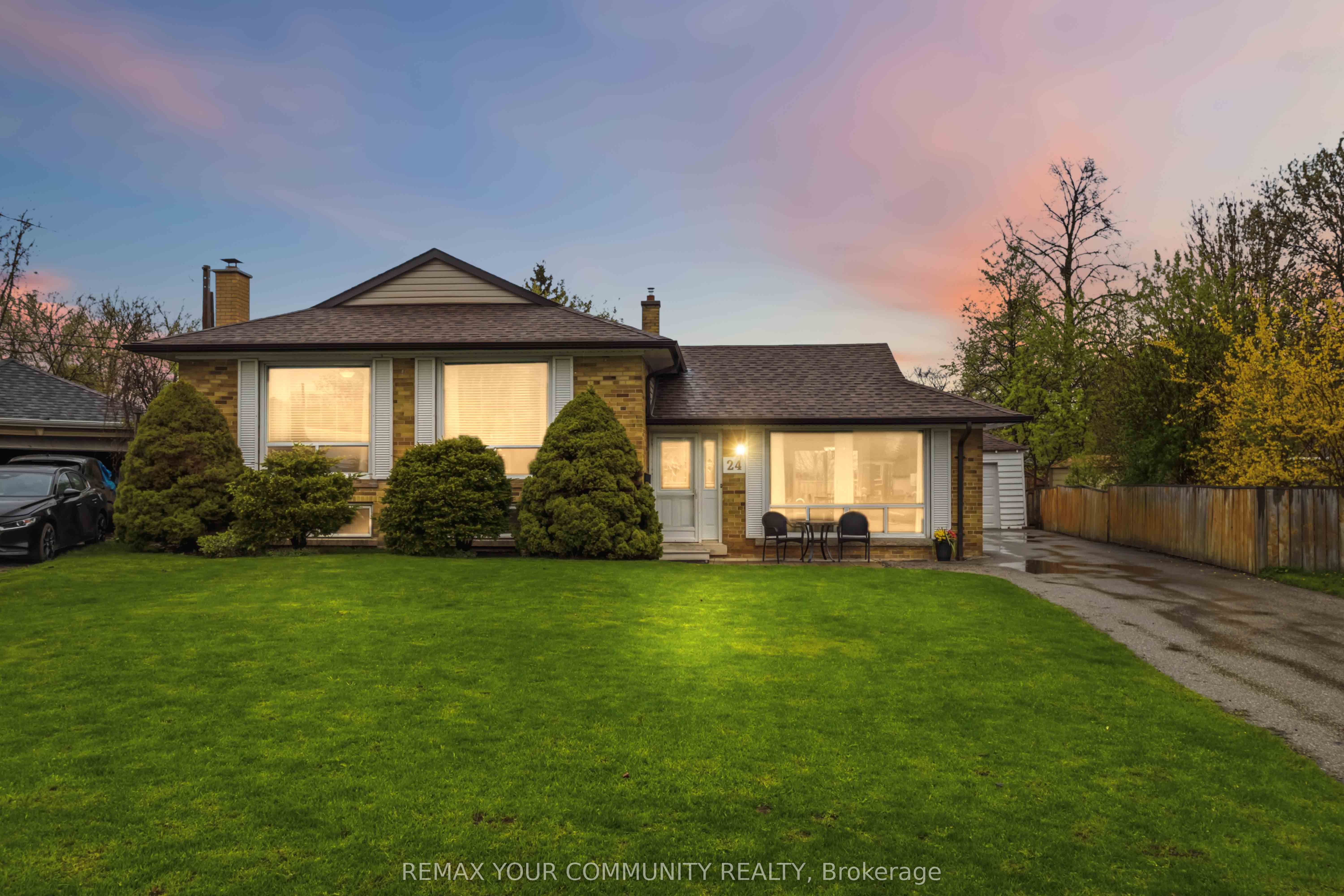 24 Mendip Crescent, Toronto, ON, M1P 1Y4