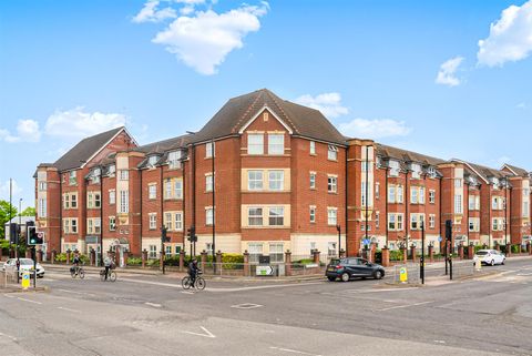 1 Hallfield Road, York YO31