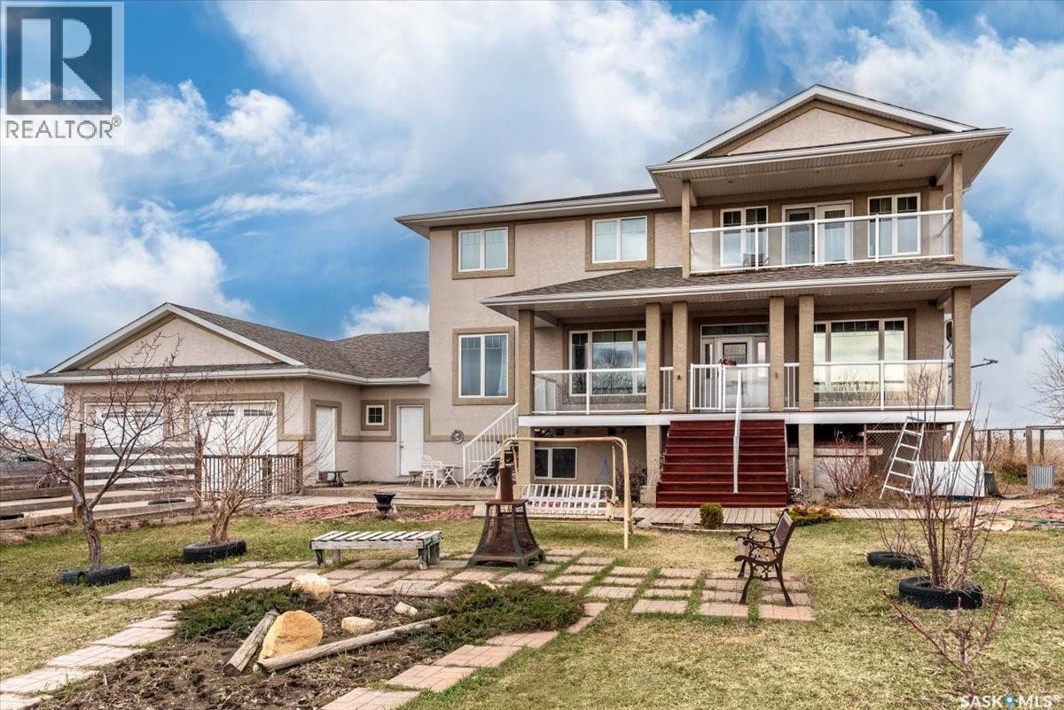 Counios Acreage
