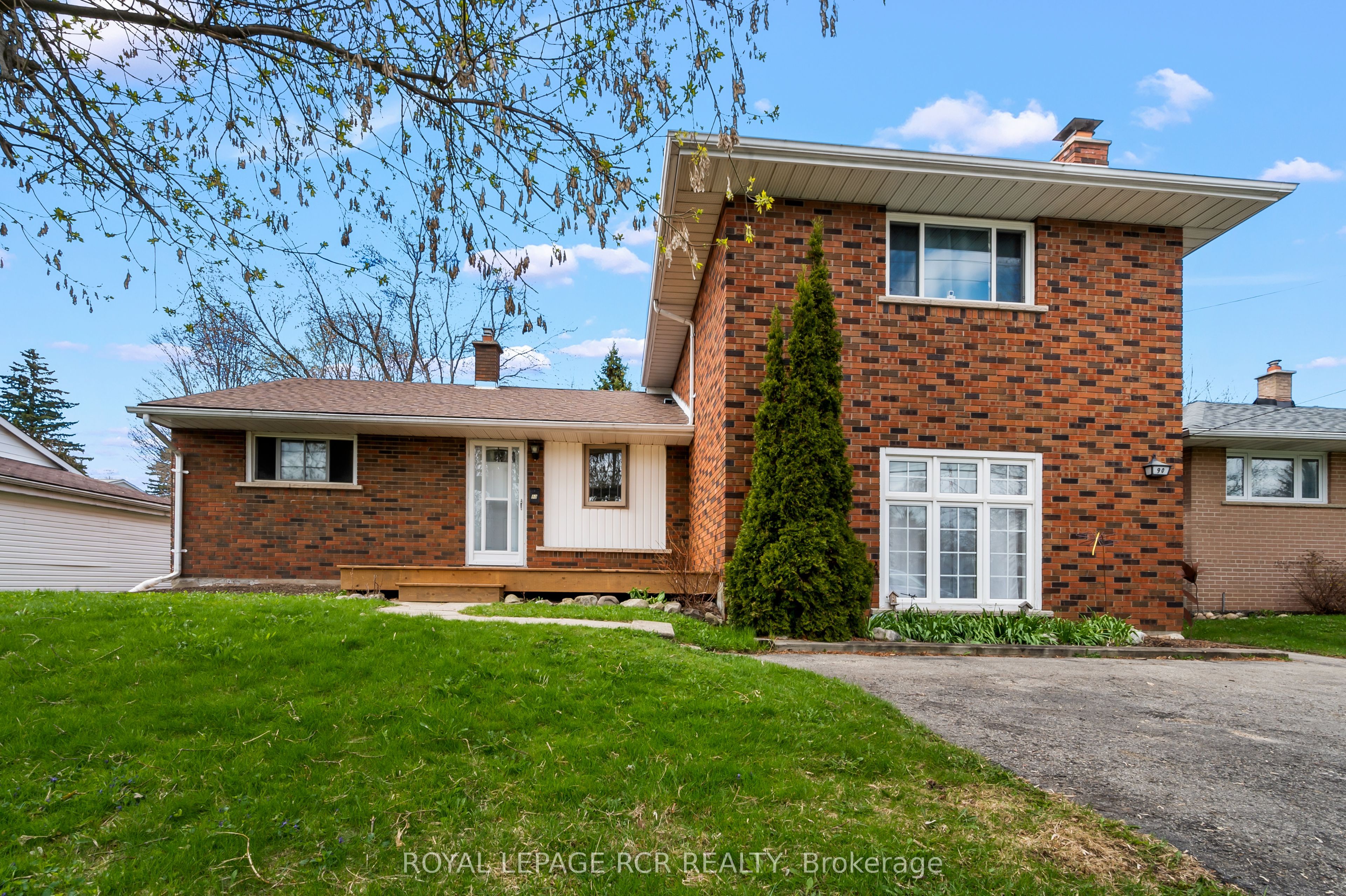 Main-90 Town Line, Orangeville, ON, L9W 1V8