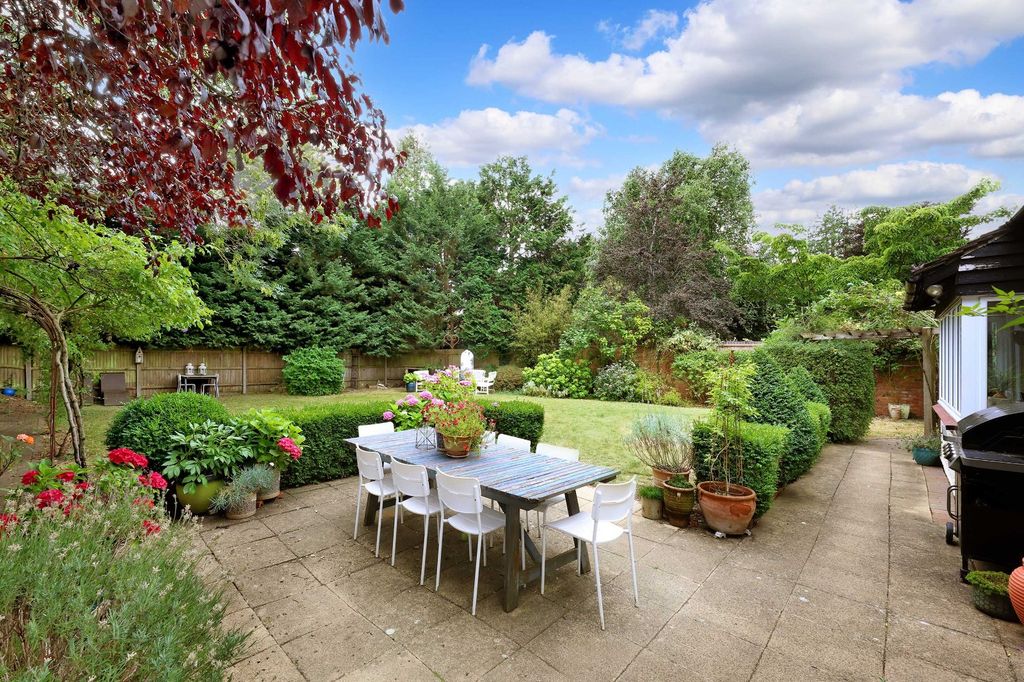 Additional image 10 of 6 bed detached house for saleGregories Road, Beaconsfield, Buckinghamshire HP9