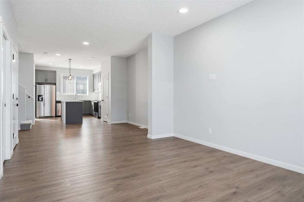 Additional image 4 of 141 Belmont Drive SW, Calgary, AB, T2X4Z7