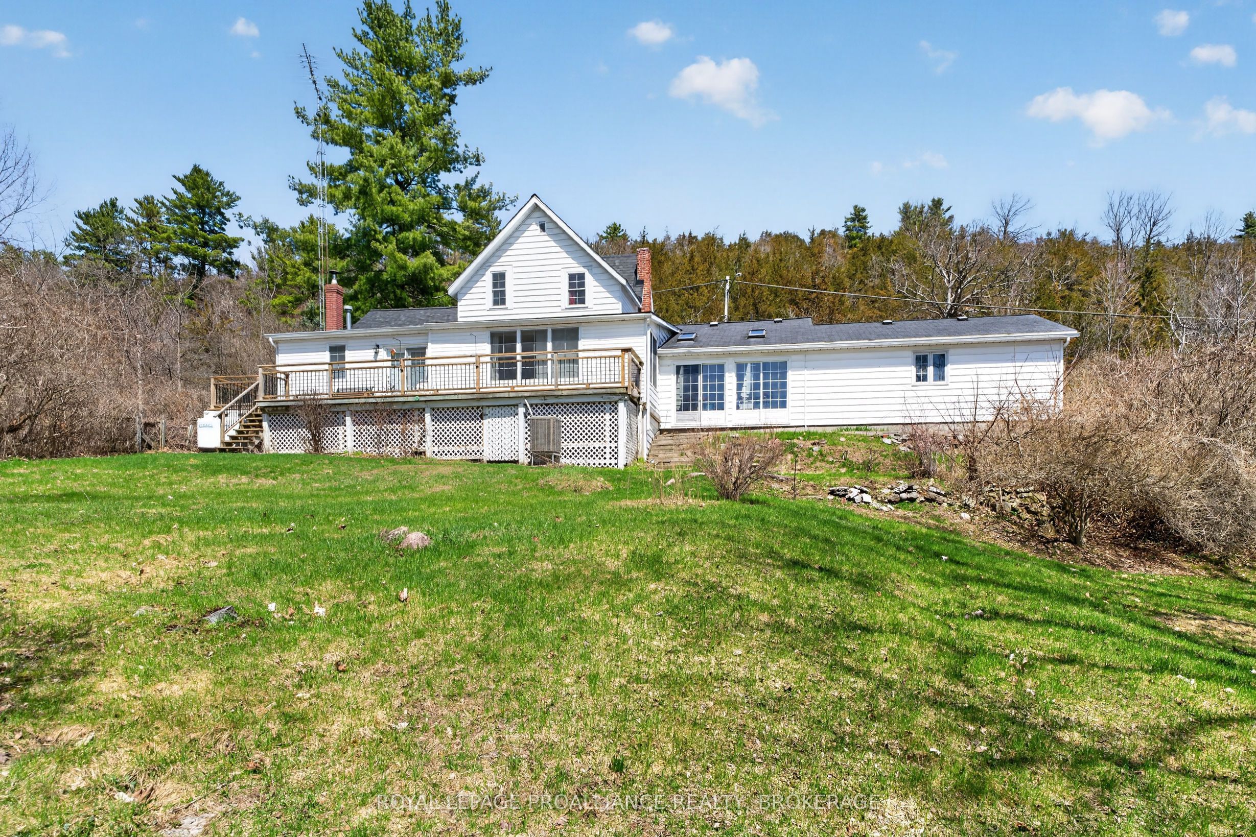 Additional image 2 of 1 Pond Street, Westport, ON, K0G 1X0