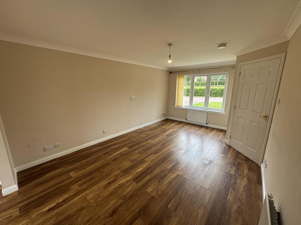 Additional image 2 of 4 bed detached house to rent52 St. Martin Crescent, Dundee DD3