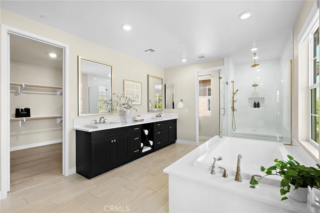 Additional image 62 of 77 Pelican Ln, Irvine, CA 92618