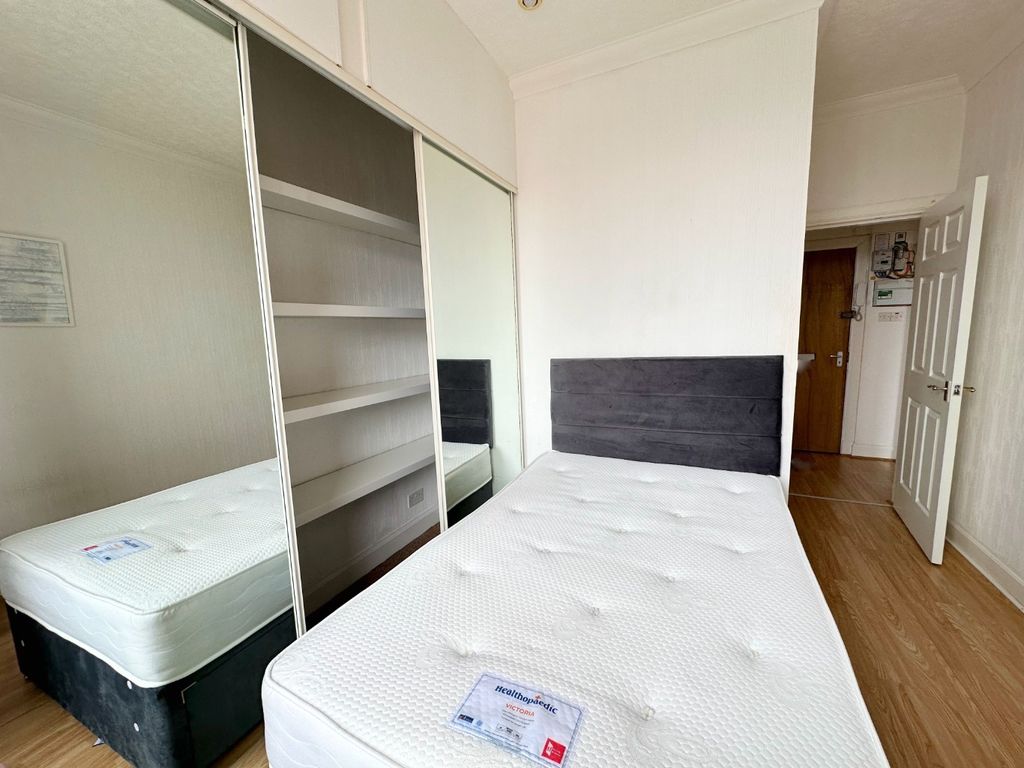 Additional image 4 of 1 bed flat to rentRoxburgh St, Central, Greenock PA15