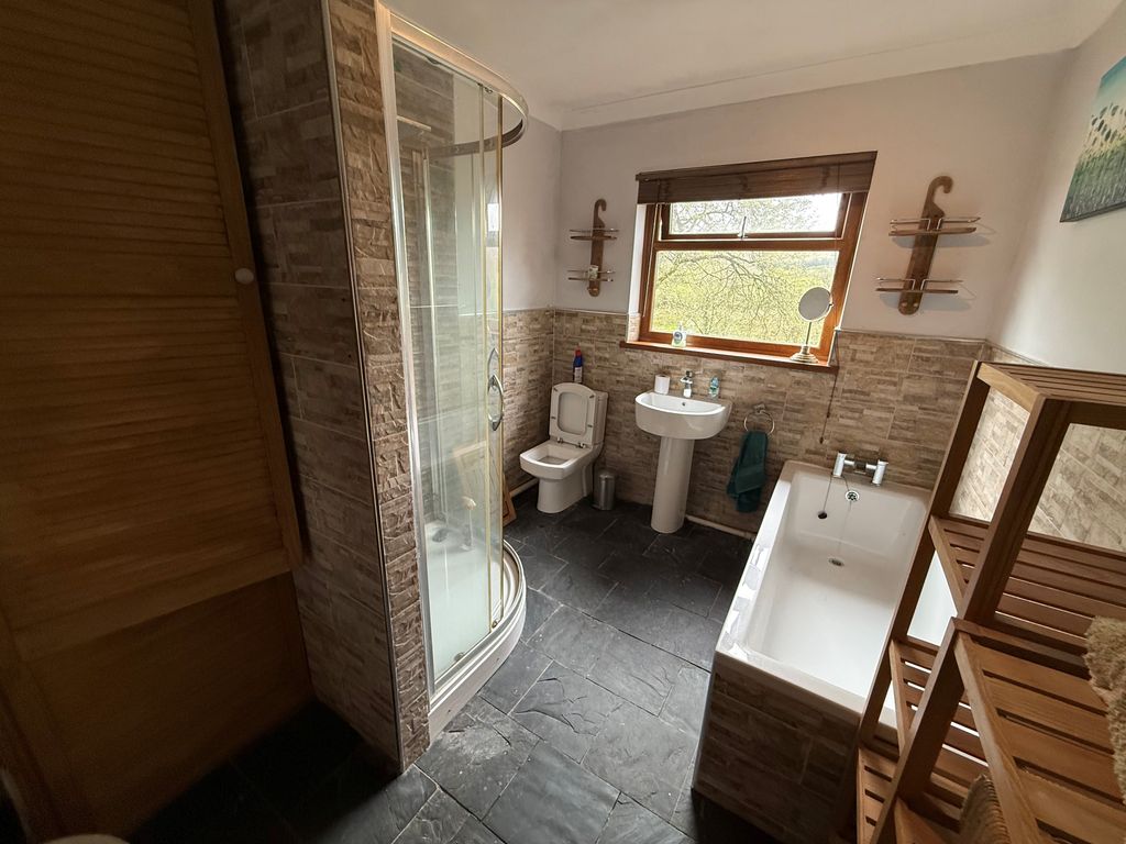 3 bed terraced house to rentHeol Y Gors, Ammanford SA18