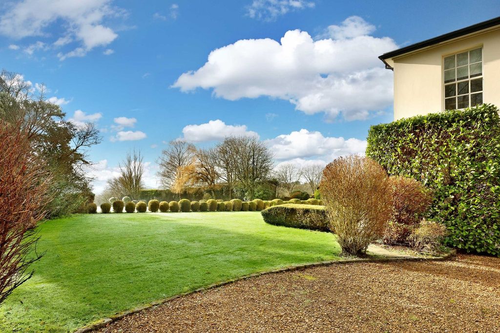 Additional image 18 of 6 bed detached house to rentChurch Road, Penn, High Wycombe HP10