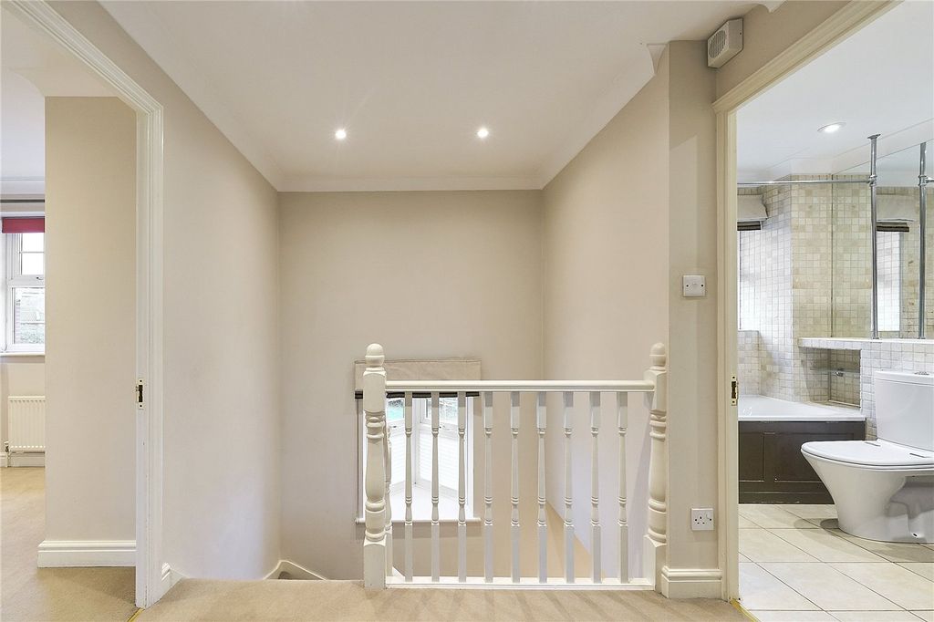 Additional image 25 of 4 bed detached house to rentSaint Andrews Gardens, Cobham, Surrey KT11