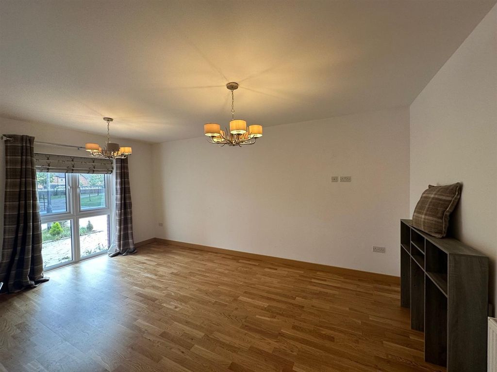 Additional image 10 of 5 bed detached house to rentMemorial Way, Off Thorpe Road, Peterborough PE3