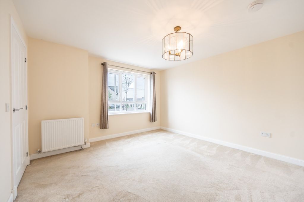 Additional image 2 of 3 bed semi-detached house to rentCorsehill Crescent, Hamilton, South Lanarkshire ML3