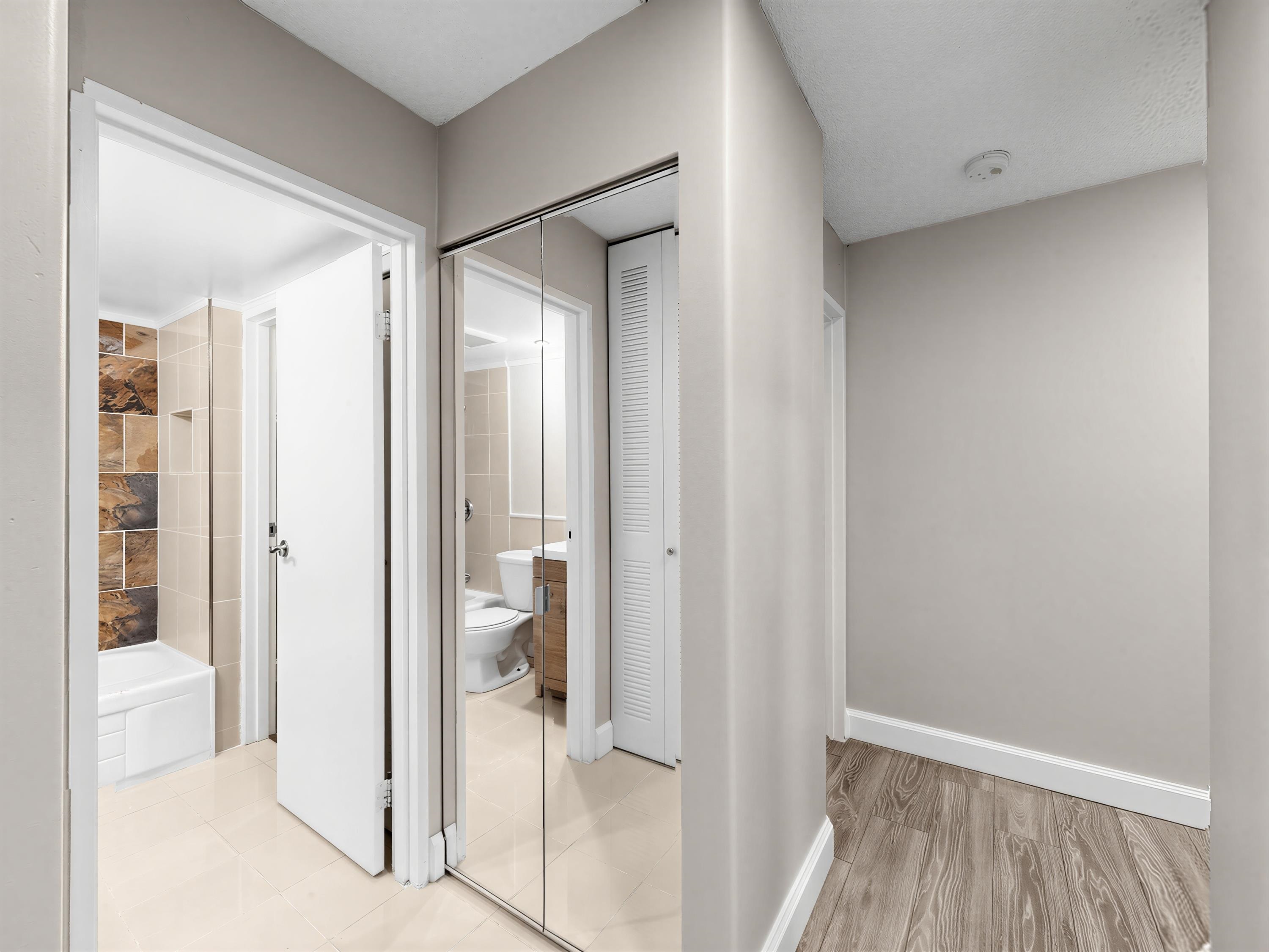 Additional image 6 of 5-9584 Manchester Drive, Burnaby, BC, V3N 4R1