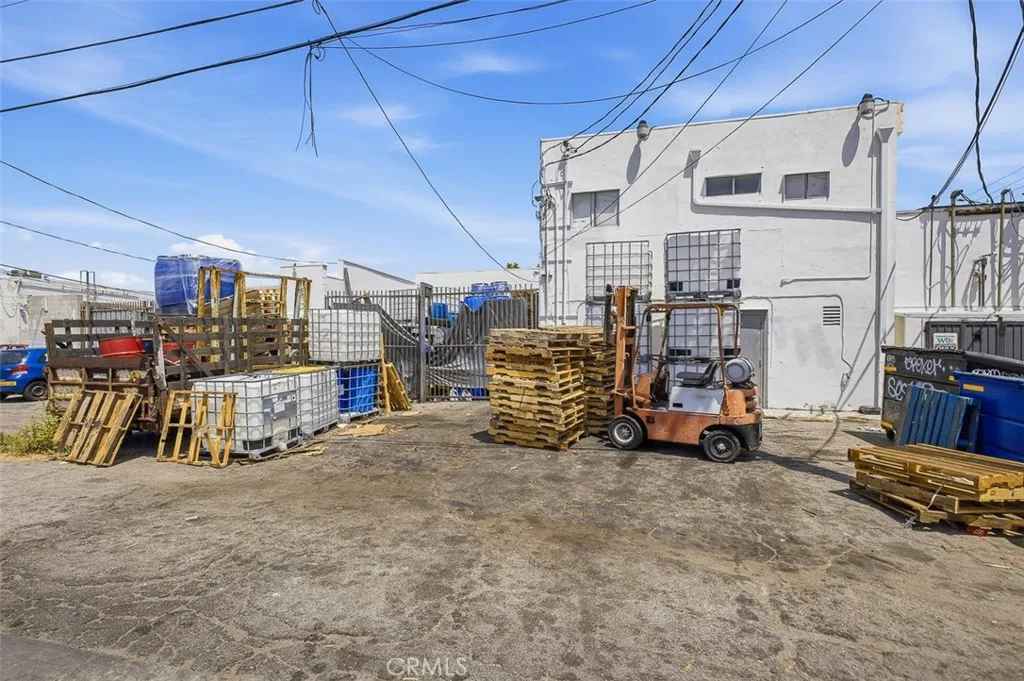 Additional image 12 of 18446 Sherman Way, Reseda, CA 91335
