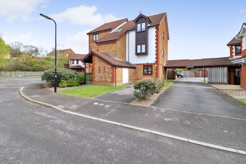 Hulton Close, Southampton SO19